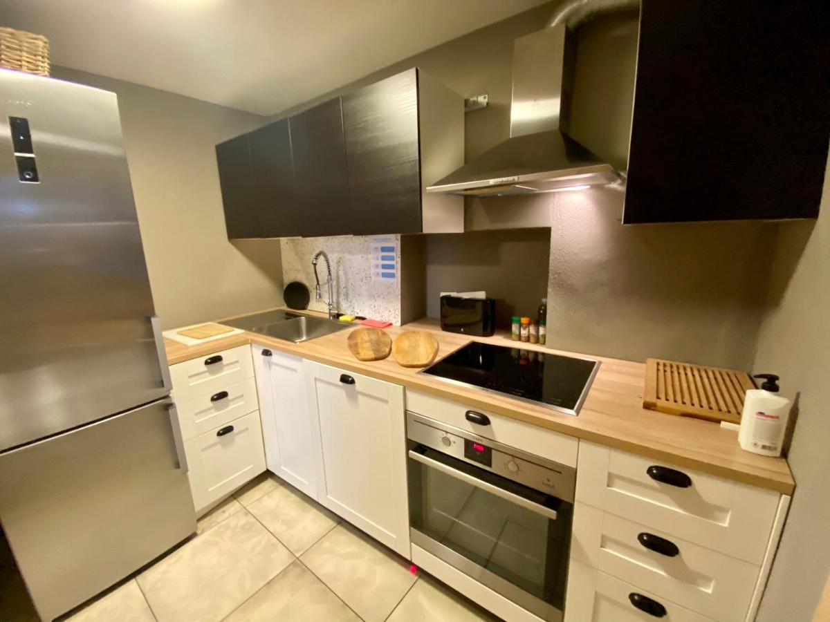 Vila Robida Rooms & Spa Črni Kal Kültér fotó