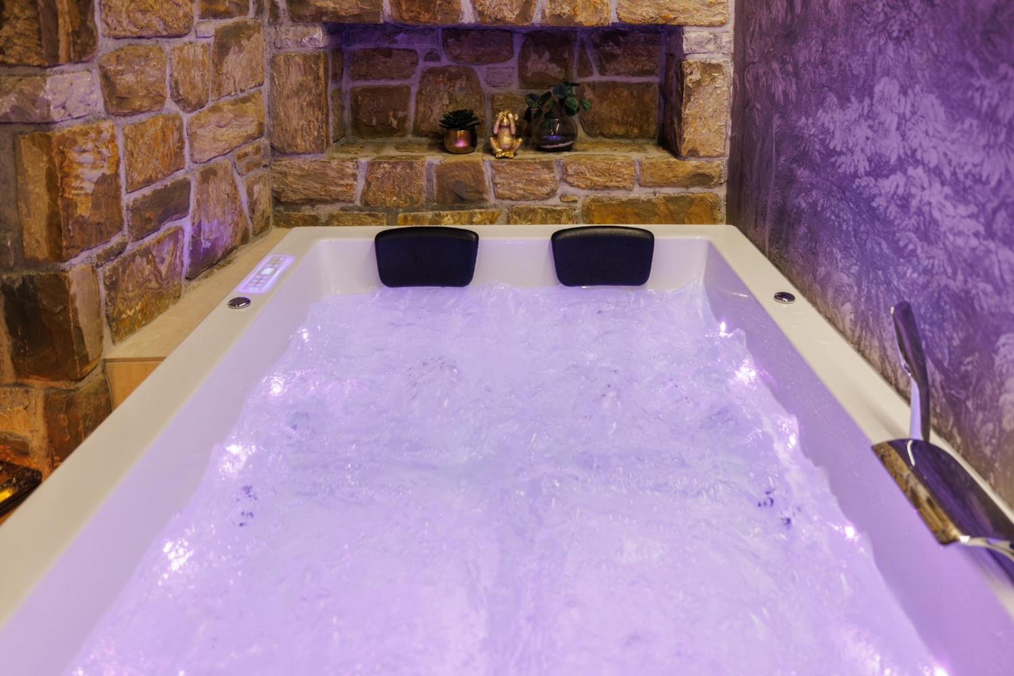 Vila Robida Rooms & Spa Črni Kal Kültér fotó