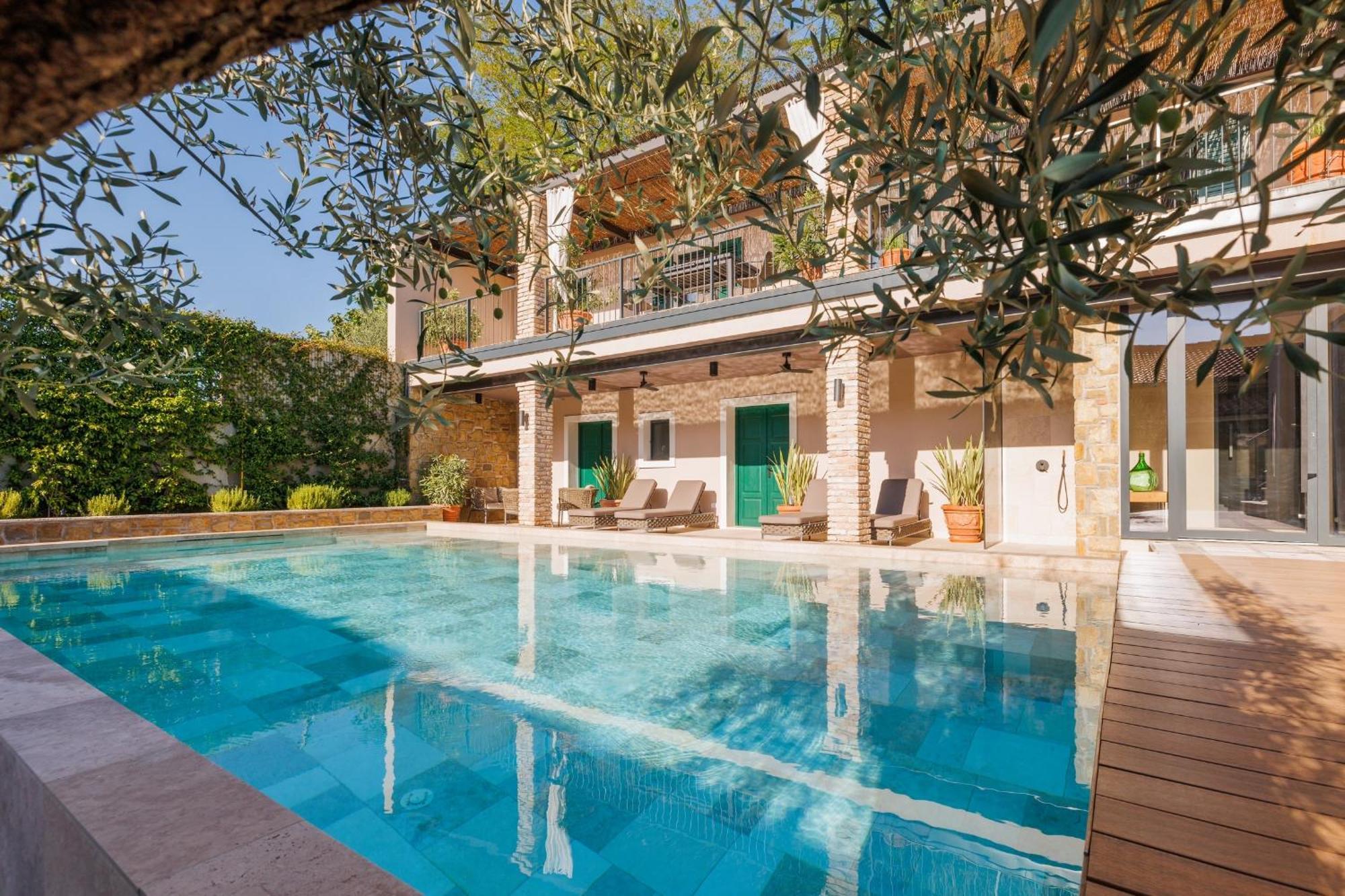 Vila Robida Rooms & Spa Črni Kal Kültér fotó