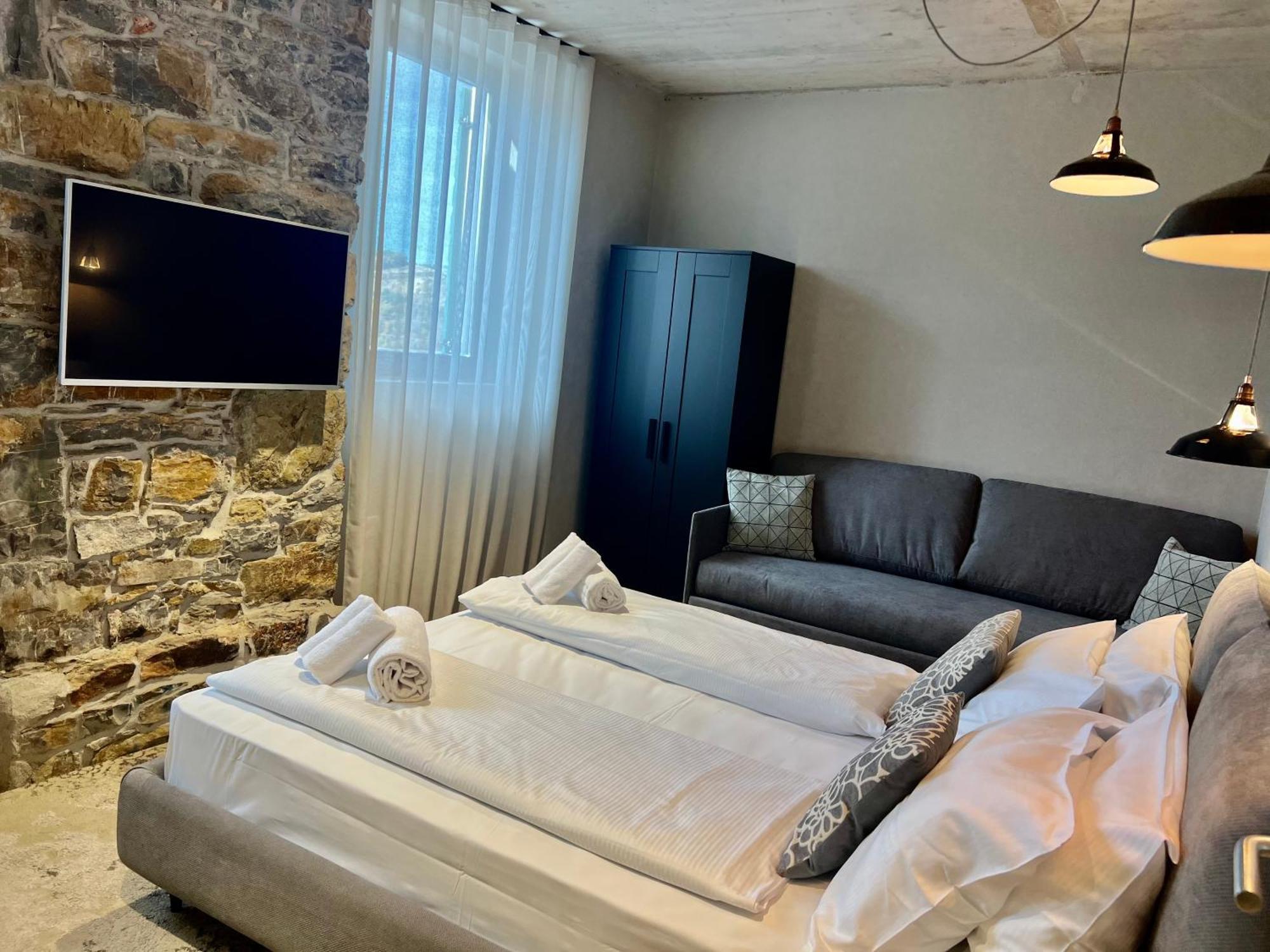 Vila Robida Rooms & Spa Črni Kal Kültér fotó