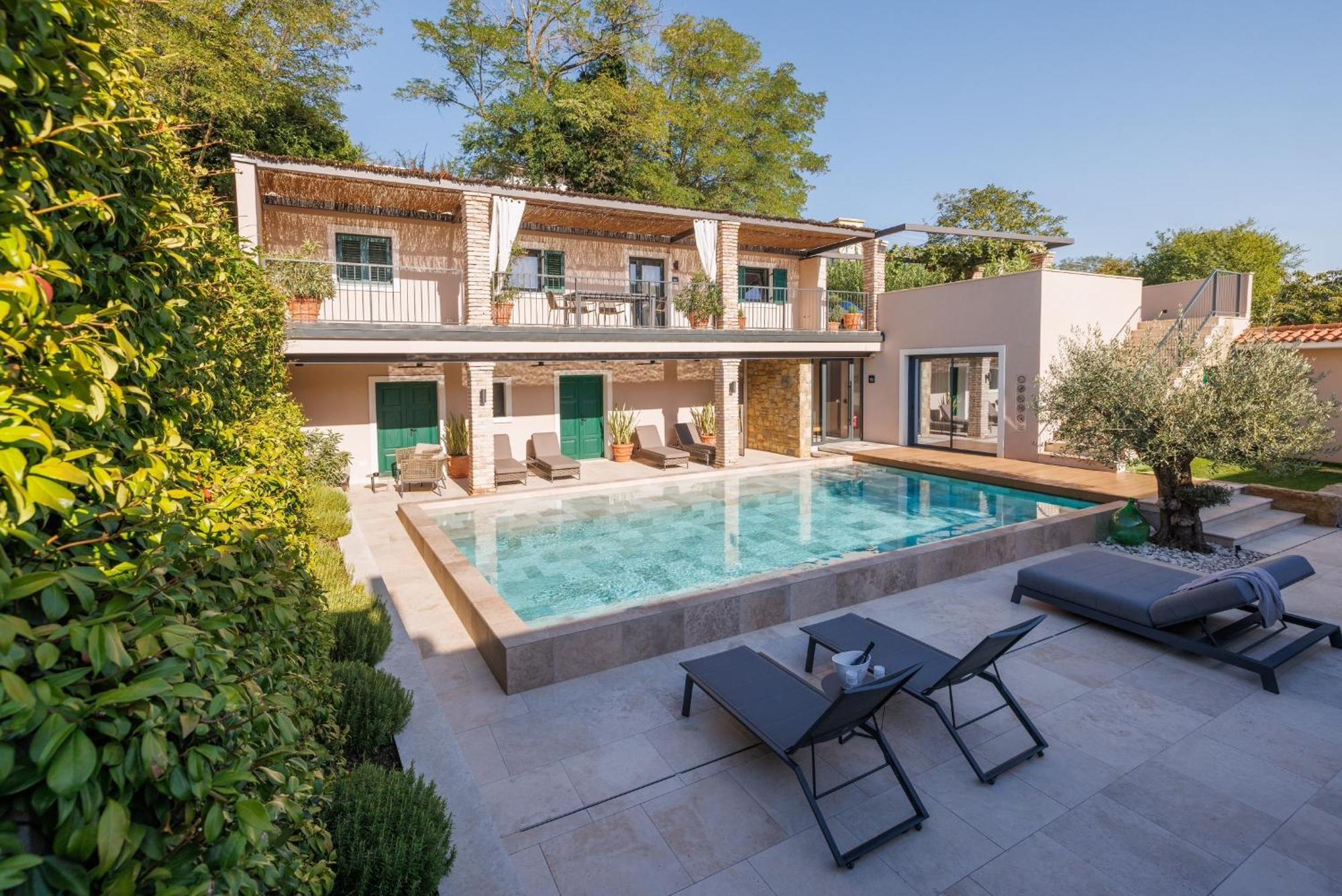 Vila Robida Rooms & Spa Črni Kal Kültér fotó