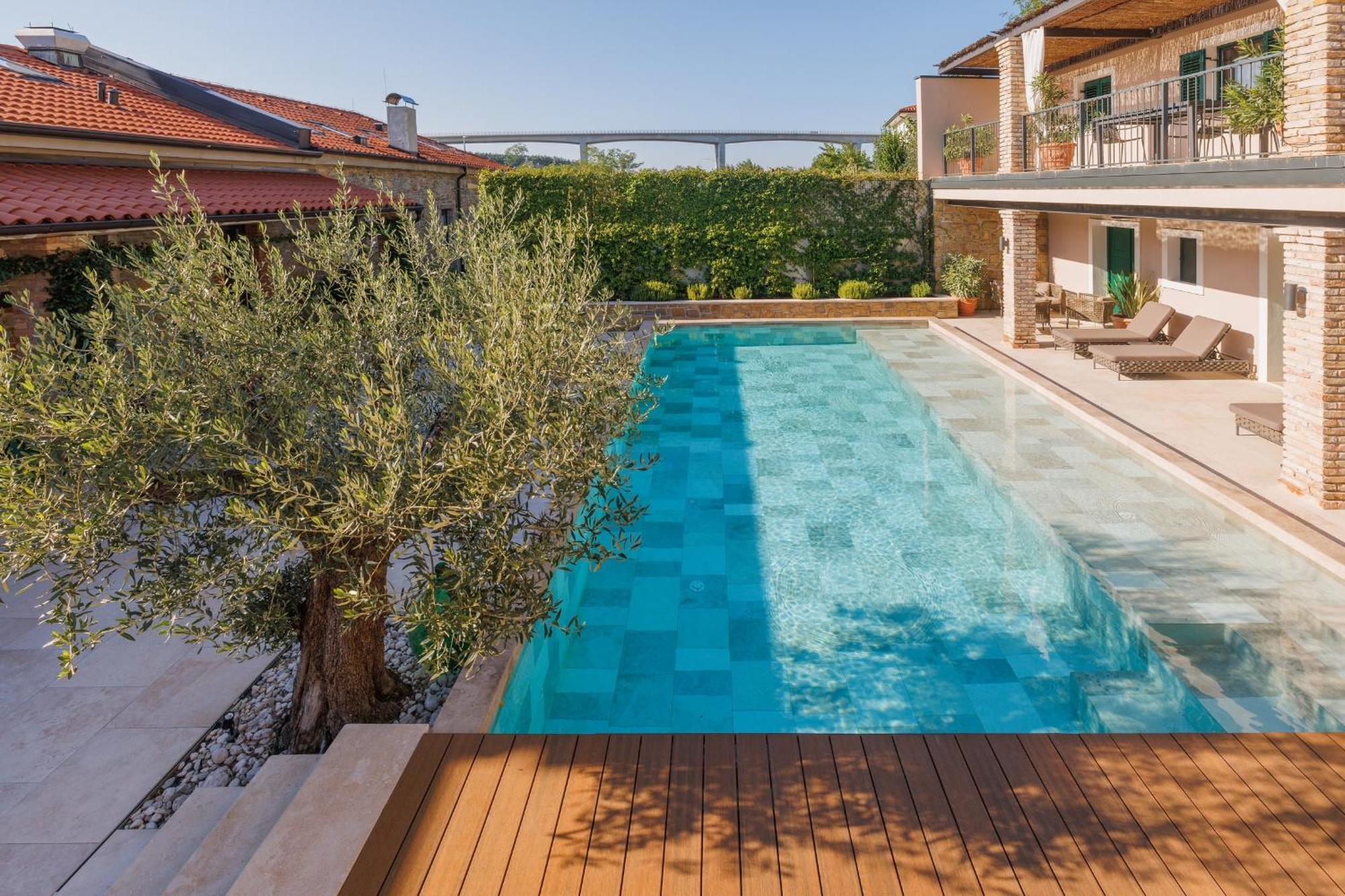 Vila Robida Rooms & Spa Črni Kal Kültér fotó